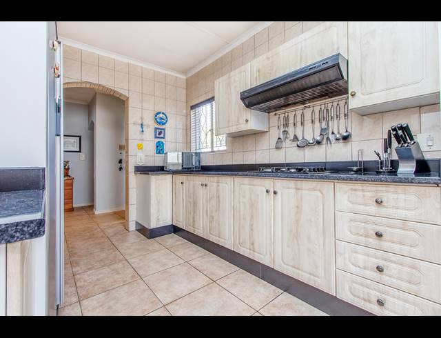 3 BEDROOM FREESTANDING FOR SALE IN BROMHOF